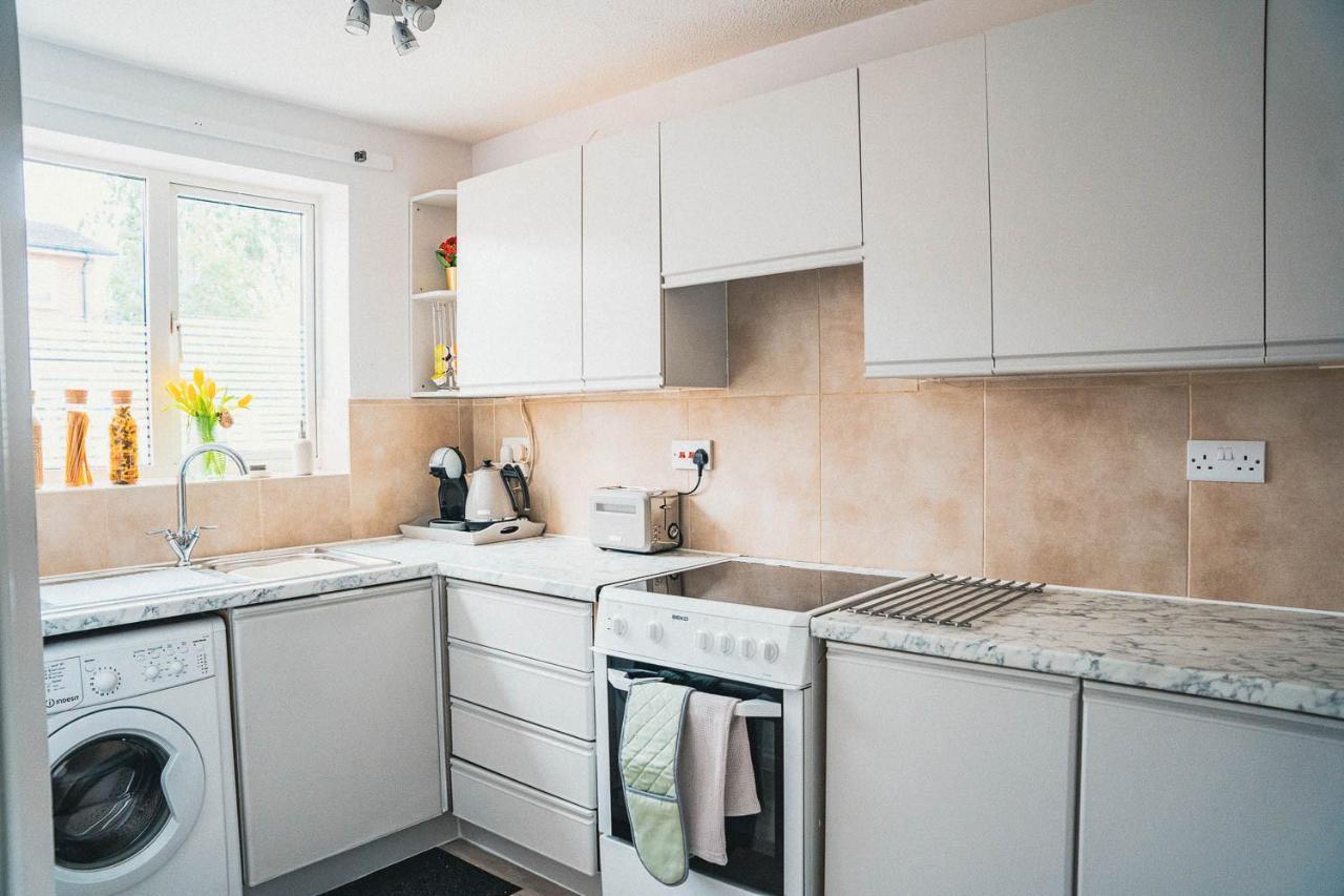 Jade's Cozy Retreat: Pet-friendly 2-bed With Garden * Cambridge (Cambridgeshire)