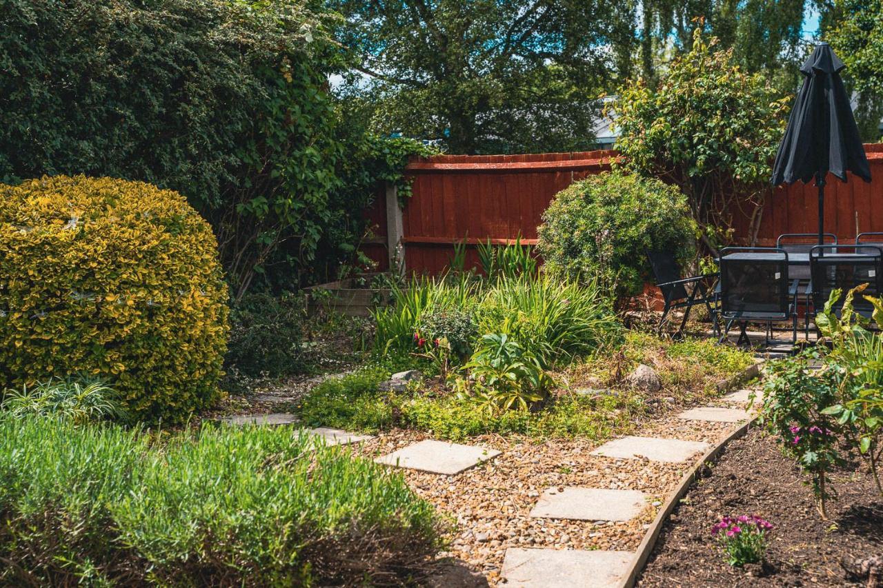 Jade's Cozy Retreat: Pet-friendly 2-bed With Garden Cambridge (Cambridgeshire)